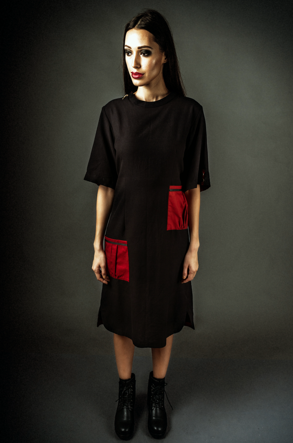 Midi Pockets Dress - Red and Black